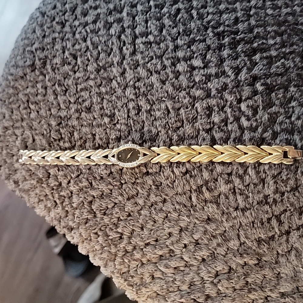 Citizen Elegance - image 2